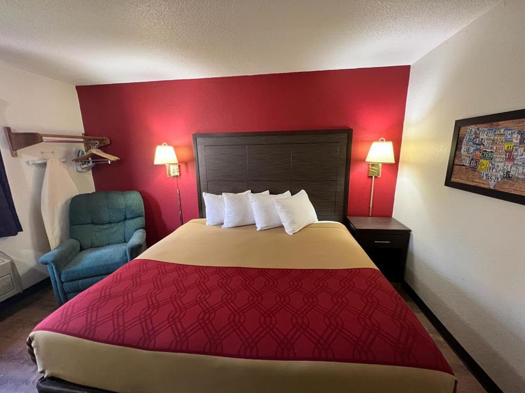 Econo Lodge Oacoma Exterior photo