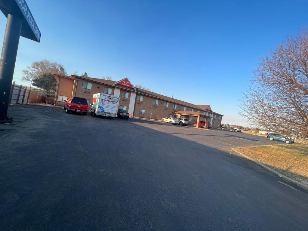 Econo Lodge Oacoma Exterior photo